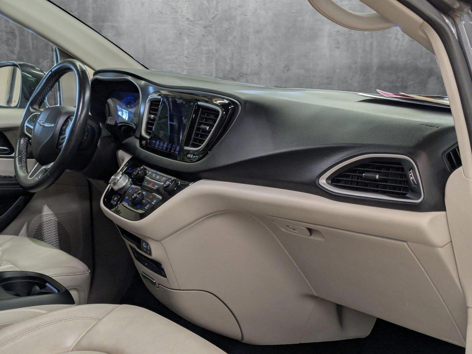 2020 Chrysler Pacifica Vehicle Photo in LAUREL, MD 20707-4622