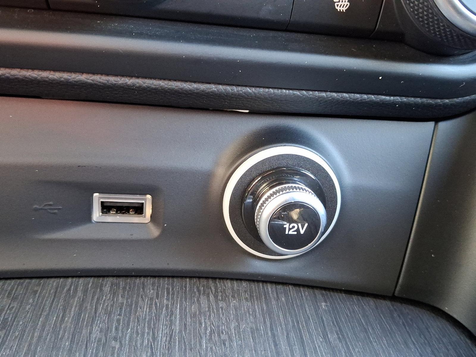 2022 Alfa Romeo Stelvio Vehicle Photo in Willow Grove, PA 19090