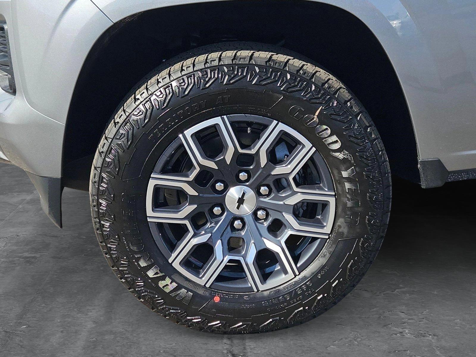 2025 Chevrolet Colorado Vehicle Photo in MESA, AZ 85206-4395