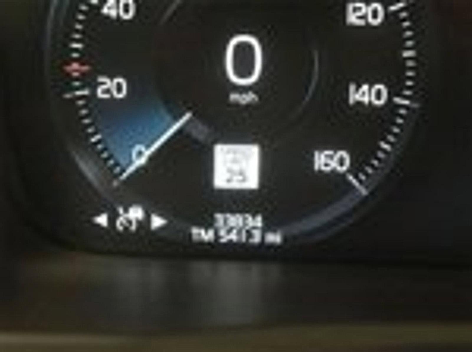2022 Volvo XC90 Vehicle Photo in Trevose, PA 19053