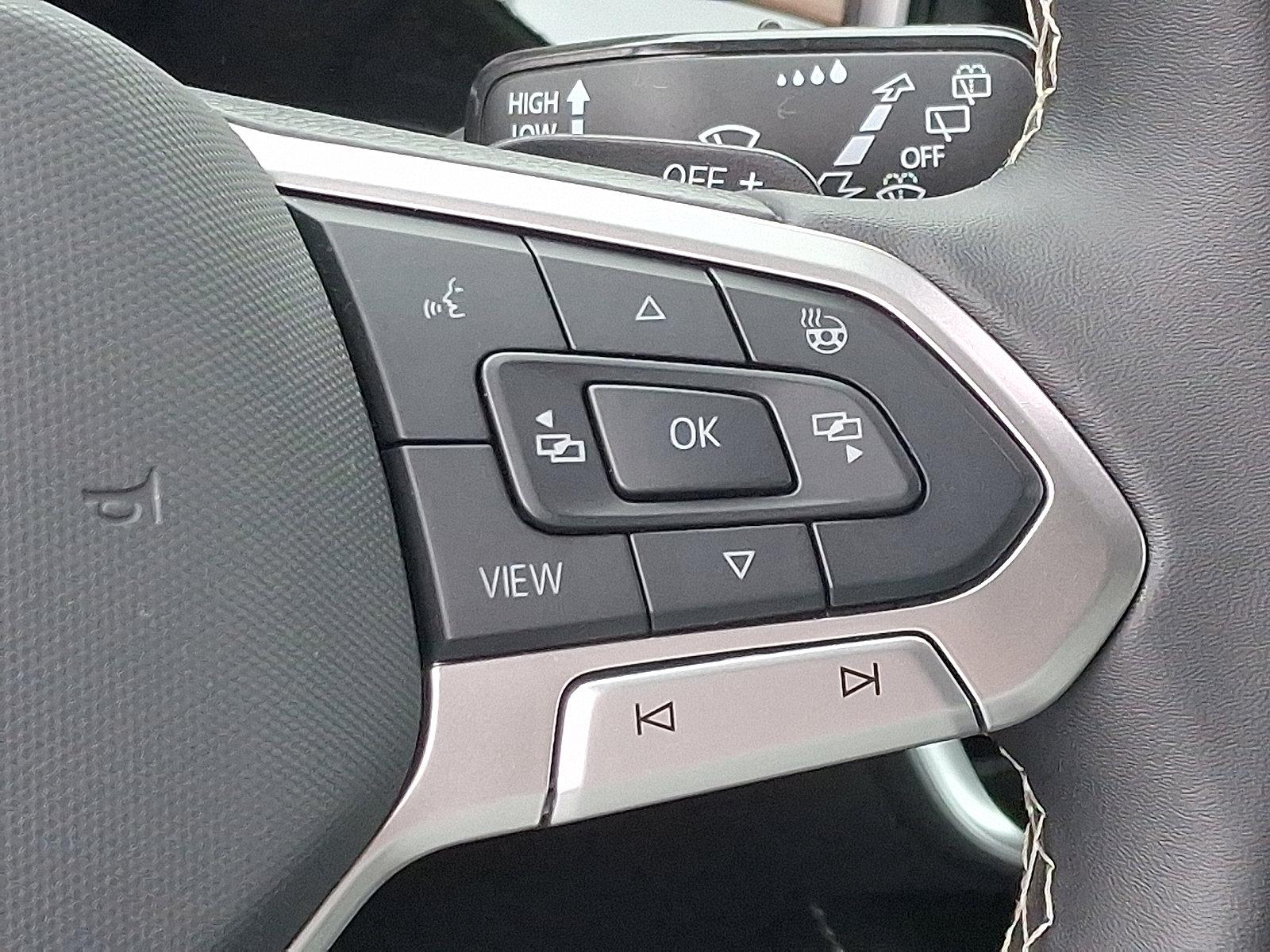 2024 Volkswagen Atlas Vehicle Photo in Trevose, PA 19053
