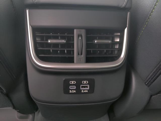 2025 Subaru Outback Vehicle Photo in Green Bay, WI 54304