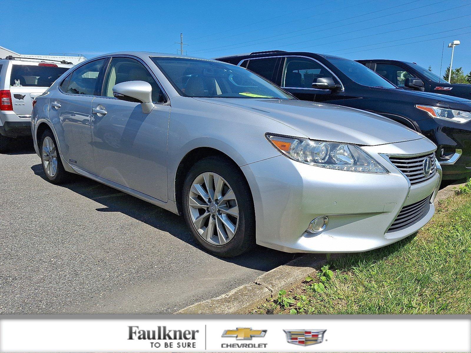 2013 Lexus ES 300h Vehicle Photo in BETHLEHEM, PA 18017-9401