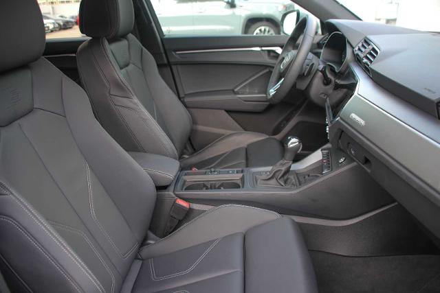 2024 Audi Q3 Vehicle Photo in SUGAR LAND, TX 77478