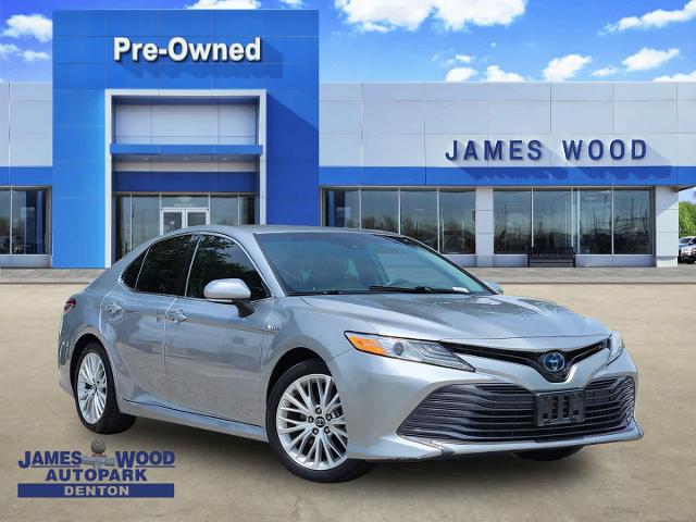 2019 Toyota Camry Vehicle Photo in DENTON, TX 76210-9321
