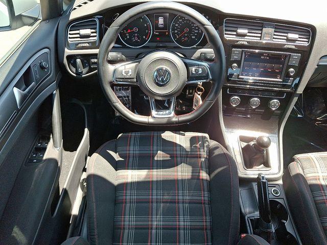 2018 Volkswagen Golf GTI Vehicle Photo in DANBURY, CT 06810-5034