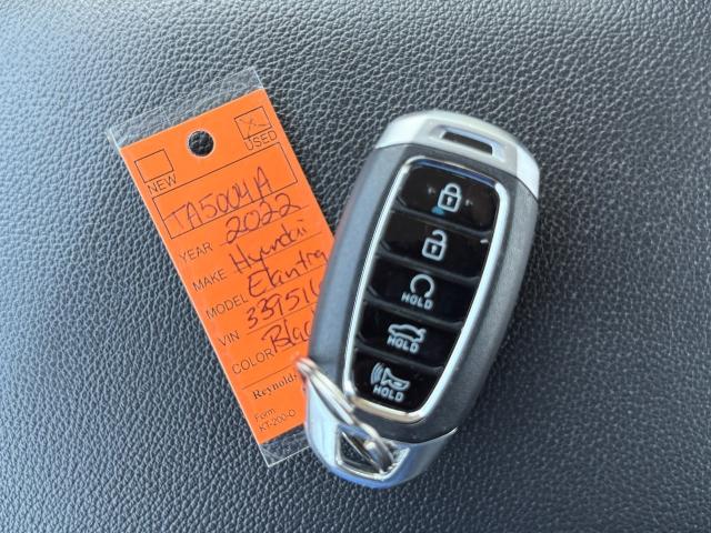 2022 Hyundai ELANTRA Vehicle Photo in Appleton, WI 54914