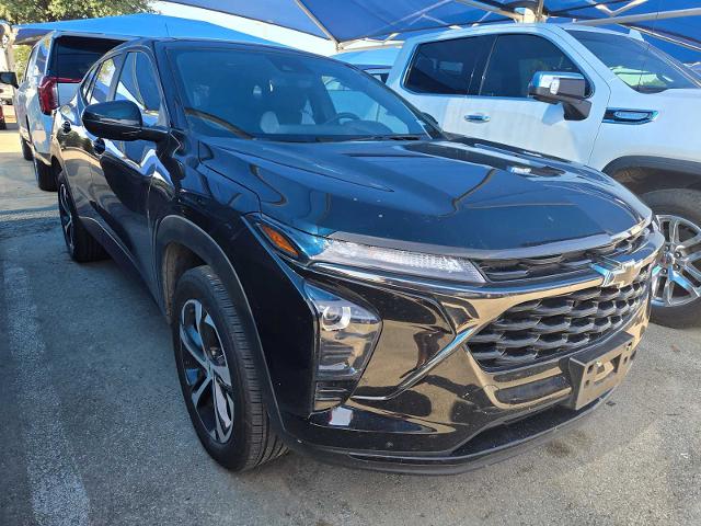 2024 Chevrolet Trax Vehicle Photo in DENTON, TX 76210-9321