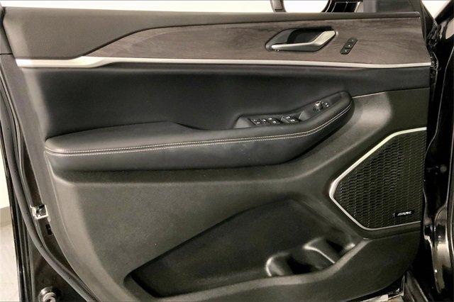 2022 Jeep Grand Cherokee L Vehicle Photo in INDEPENDENCE, MO 64055-1377
