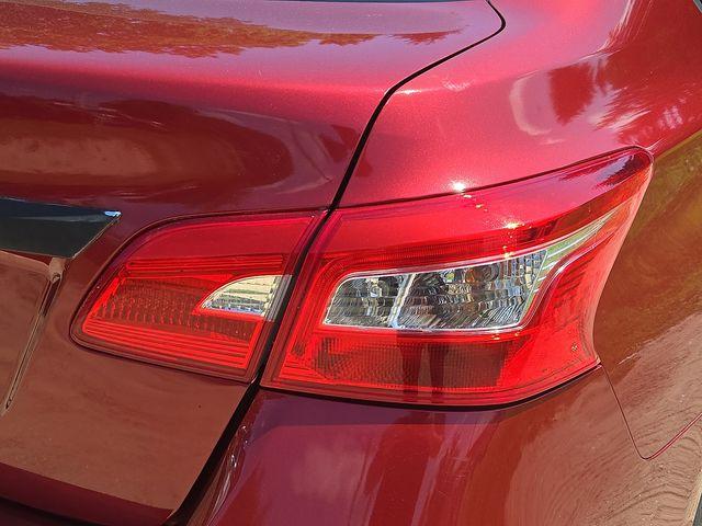 2016 Nissan Sentra Vehicle Photo in WATERTOWN, CT 06795-3318