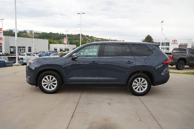 2024 Toyota Grand Highlander Vehicle Photo in Riverdale, UT 84405