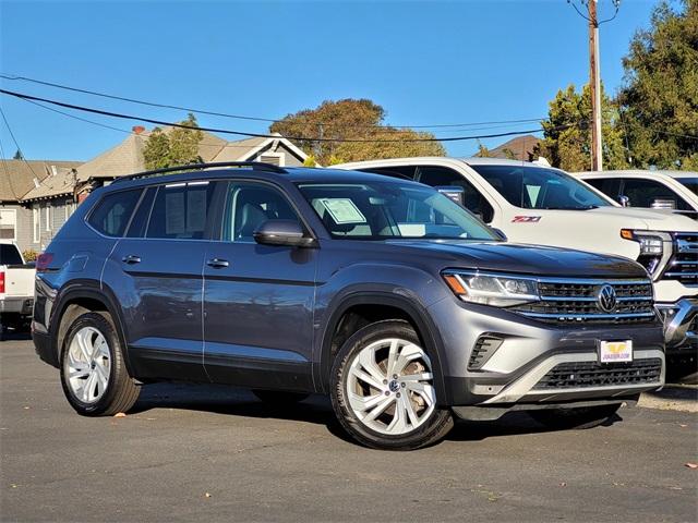 Used 2021 Volkswagen Atlas SE w/Tech with VIN 1V2HR2CA5MC554694 for sale in Napa, CA