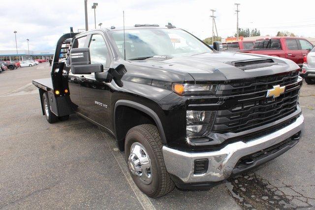 2024 Chevrolet Silverado 3500 HD Chassis Cab Vehicle Photo in SAINT CLAIRSVILLE, OH 43950-8512
