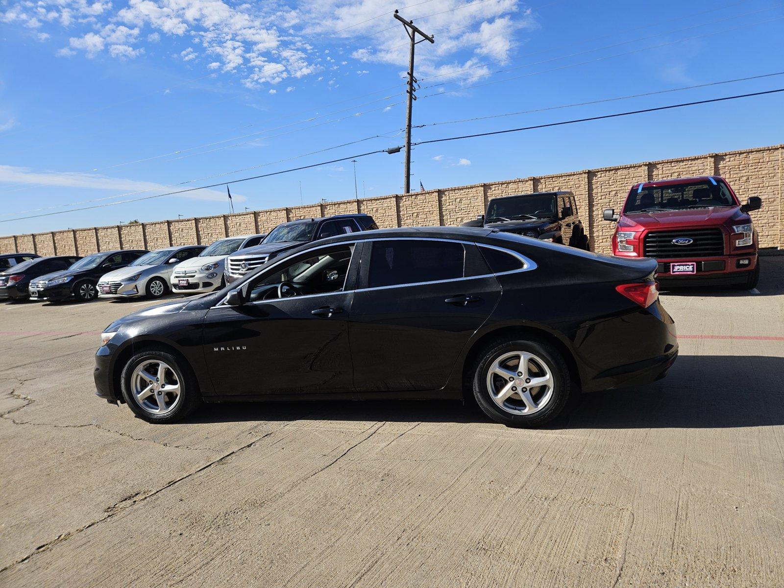 2017 Chevrolet Malibu Vehicle Photo in NORTH RICHLAND HILLS, TX 76180-7199