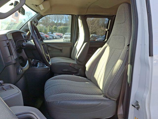 2023 GMC Savana Passenger 3500 Vehicle Photo in PAWLING, NY 12564-3219