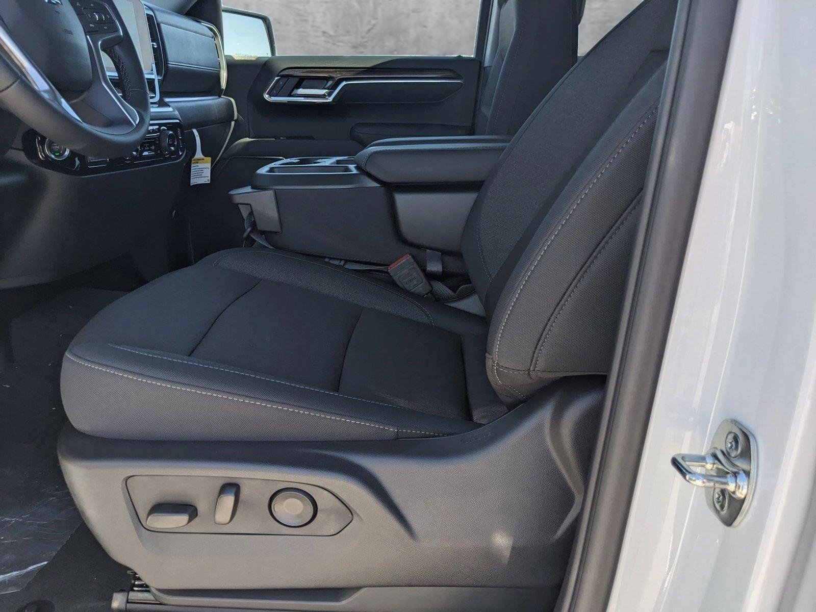2025 Chevrolet Silverado 1500 Vehicle Photo in MIAMI, FL 33172-3015