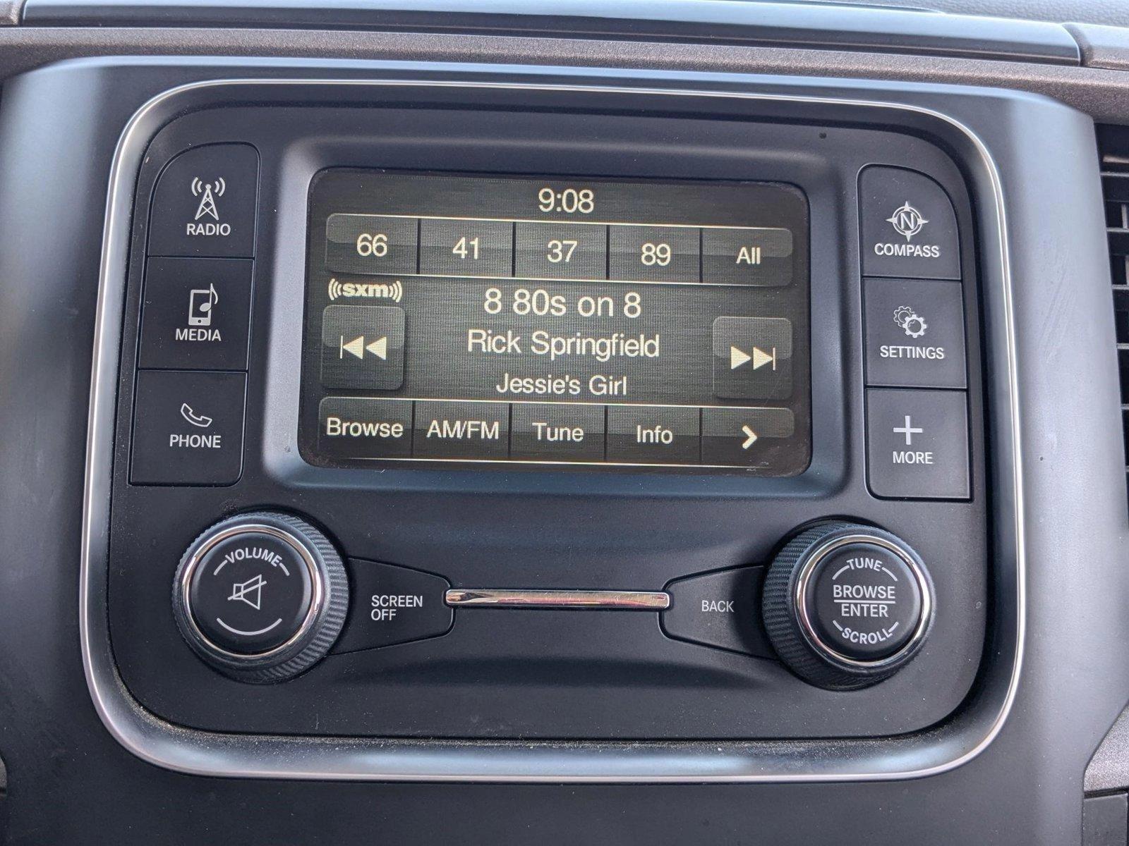 2018 Ram 2500 Vehicle Photo in VALENCIA, CA 91355-1705