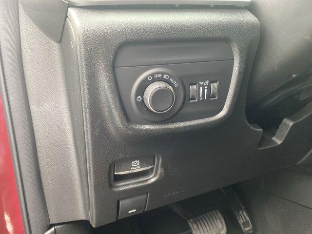 2025 Jeep Grand Cherokee L Vehicle Photo in Doylsetown, PA 18901