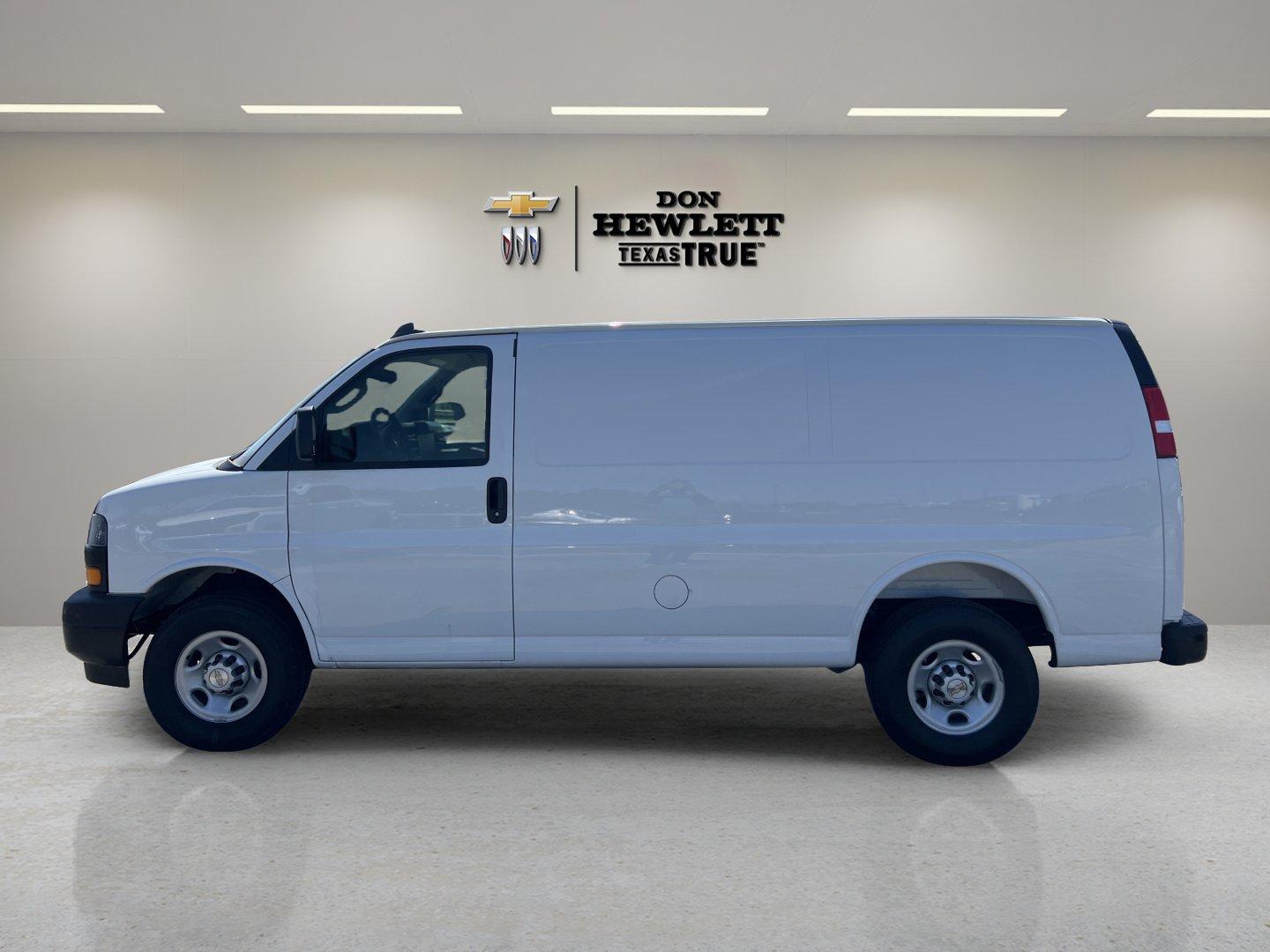 2025 Chevrolet Express Cargo 2500 Vehicle Photo in GEORGETOWN, TX 78626-7508