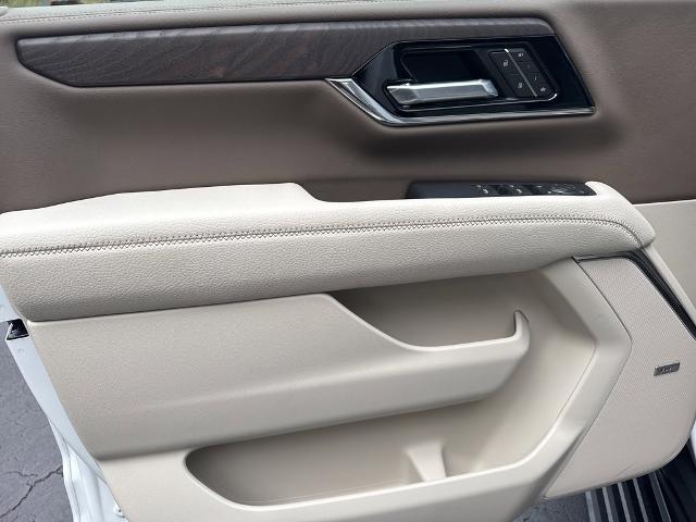 2025 GMC Yukon Vehicle Photo in MARION, NC 28752-6372