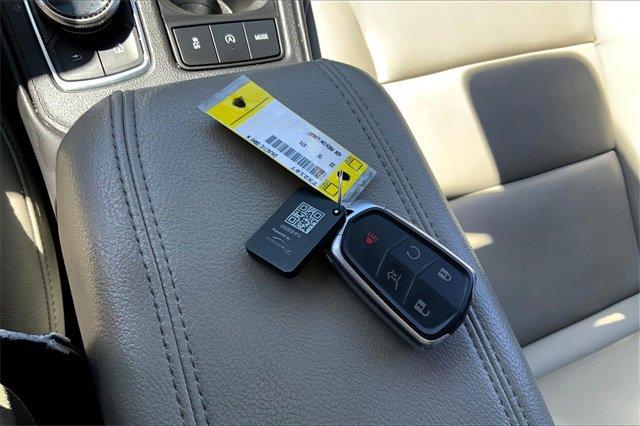 2023 Cadillac XT4 Vehicle Photo in TOPEKA, KS 66609-0000
