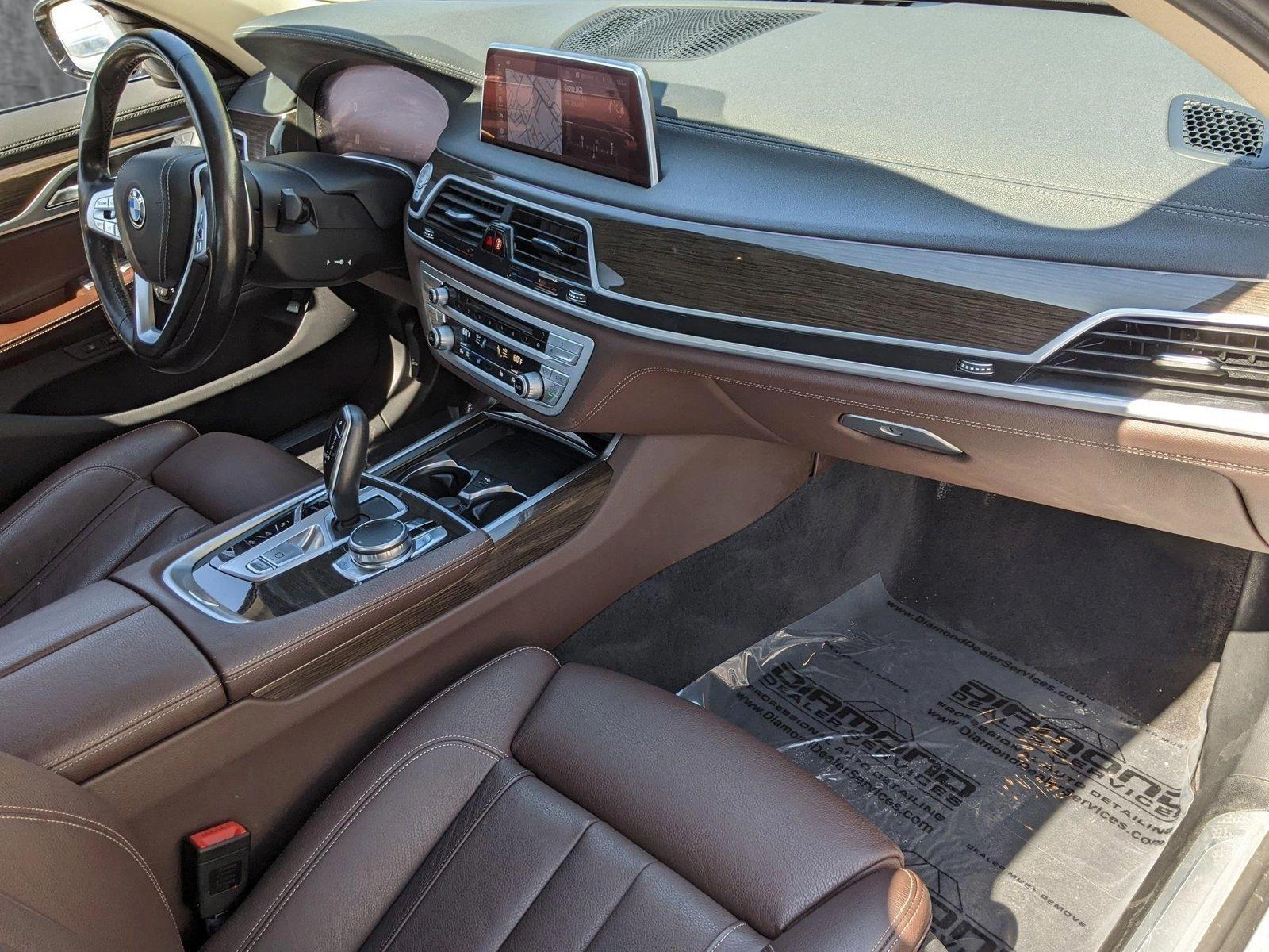2020 BMW 740i xDrive Vehicle Photo in Cockeysville, MD 21030