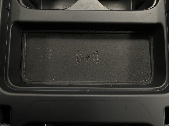 2024 Land Rover Defender Vehicle Photo in Appleton, WI 54913