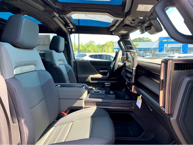 2025 GMC HUMMER EV Pickup Vehicle Photo in BEAUFORT, SC 29906-4218