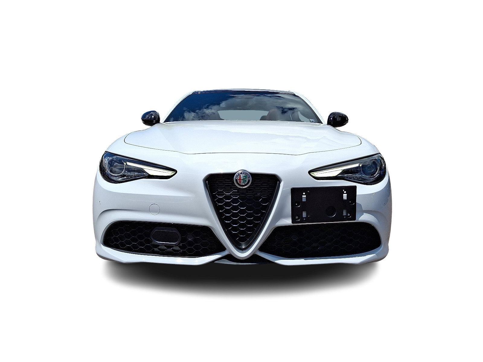 2022 Alfa Romeo Giulia Vehicle Photo in Willow Grove, PA 19090
