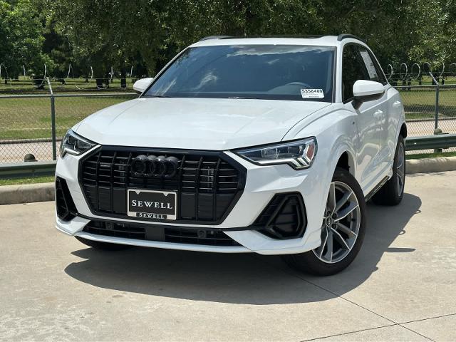 2025 Audi Q3 Vehicle Photo in HOUSTON, TX 77090
