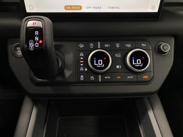 2025 Defender Vehicle Photo in Appleton, WI 54913