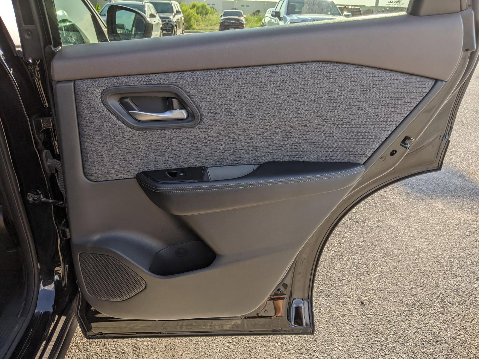 2023 Nissan Rogue Vehicle Photo in Seguin, TX 78155