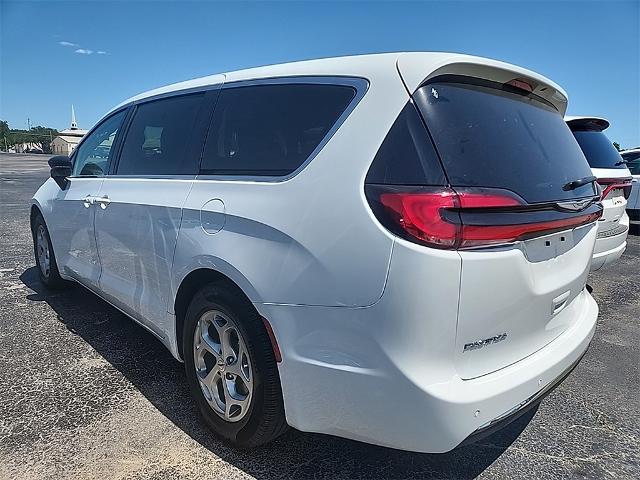 2024 Chrysler Pacifica Vehicle Photo in EASTLAND, TX 76448-3020