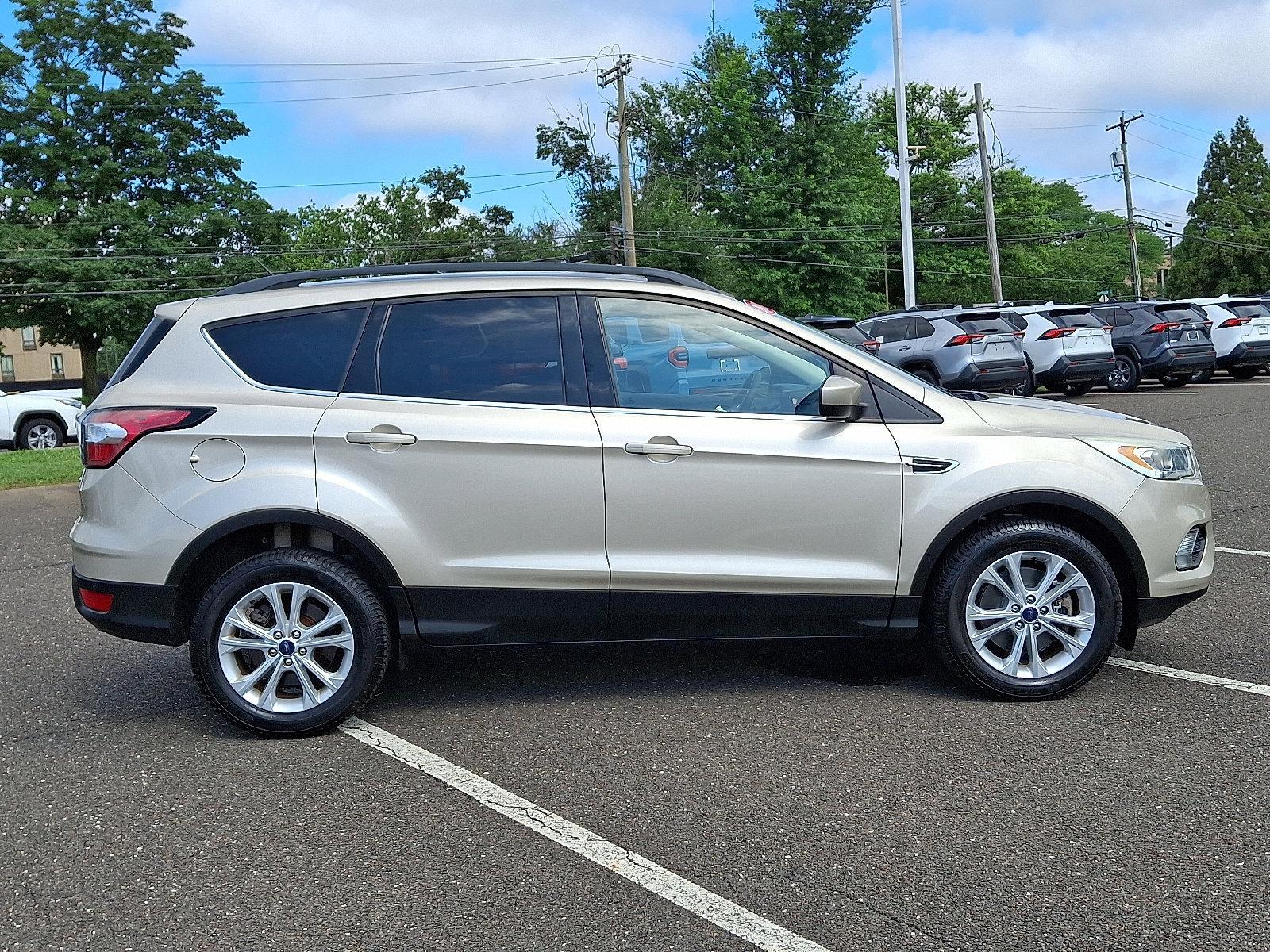 2017 Ford Escape Vehicle Photo in Trevose, PA 19053