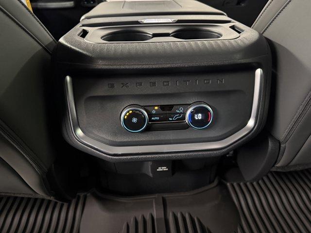 2025 Ford Expedition Vehicle Photo in Ogallala, NE 69153