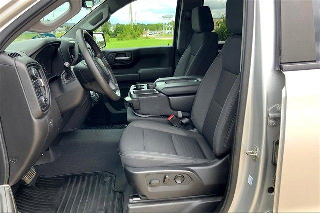 2022 Chevrolet Silverado 1500 Vehicle Photo in TOPEKA, KS 66609-0000