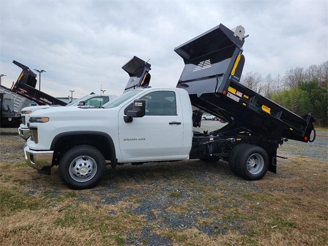 2024 Chevrolet Silverado 3500 HD Chassis Cab Vehicle Photo in MILFORD, DE 19963-6122