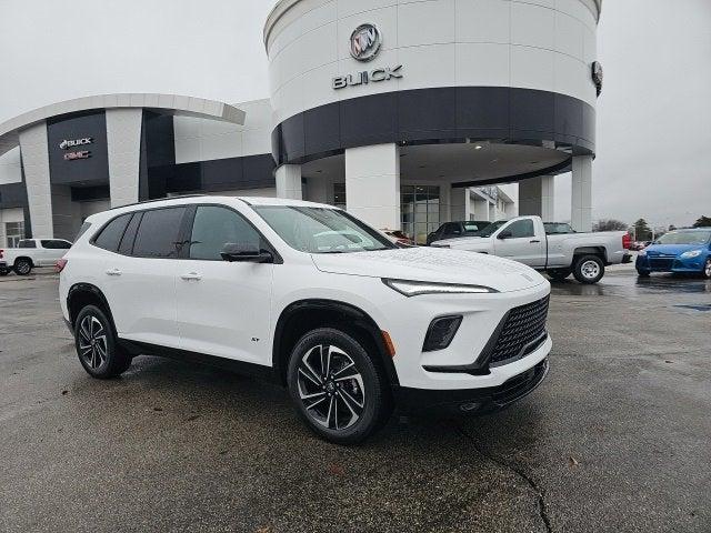 2025 Buick Enclave Vehicle Photo in Fishers, IN 46038