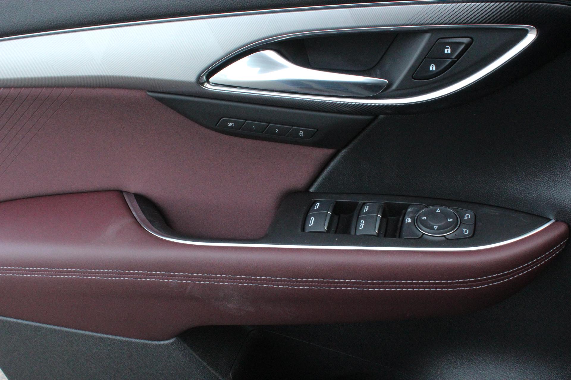 2025 Buick Envision Vehicle Photo in AURORA, CO 80012-4011