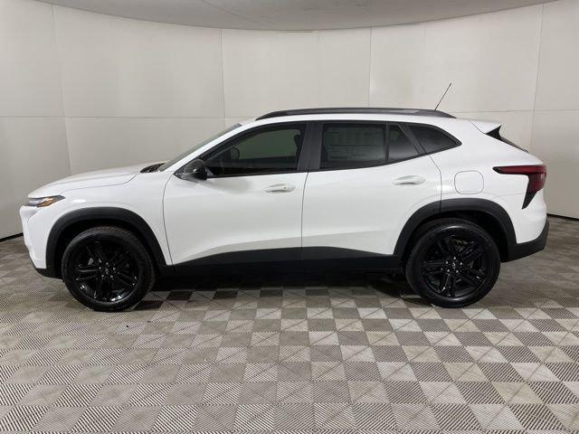 2025 Chevrolet Trax Vehicle Photo in PHOENIX, AZ 85014-3381
