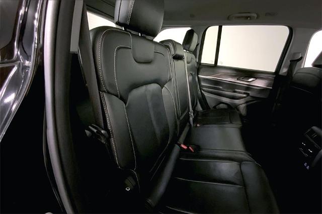 2023 Jeep Grand Cherokee Vehicle Photo in Kansas City, MO 64114