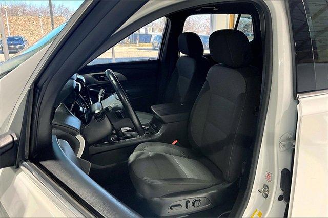 2023 Chevrolet Traverse Vehicle Photo in TOPEKA, KS 66609-0000