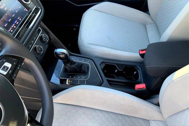 2020 Volkswagen Tiguan Vehicle Photo in KANSAS CITY, MO 64114-4545