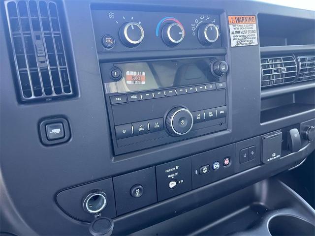 2025 Chevrolet Express Cutaway 3500 Vehicle Photo in ALCOA, TN 37701-3235