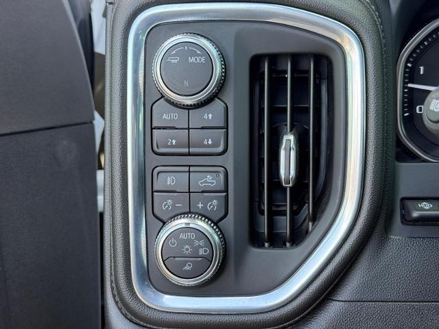 2022 GMC Sierra 3500HD Vehicle Photo in COLUMBIA, MO 65203-3903