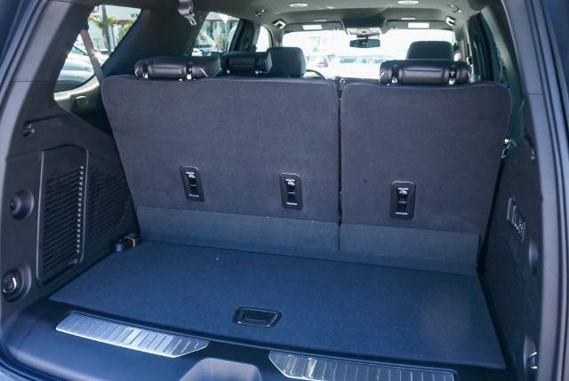 2025 Chevrolet Tahoe Vehicle Photo in VENTURA, CA 93003-8585