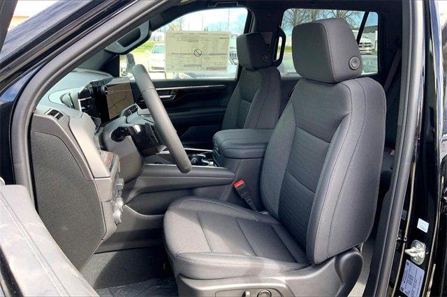 2025 Chevrolet Tahoe Vehicle Photo in KANSAS CITY, MO 64114-4502