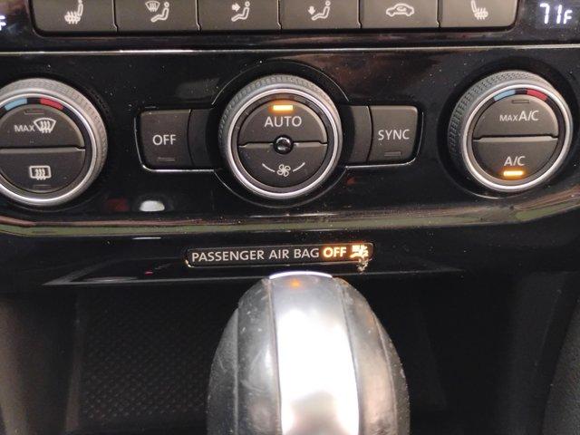 2021 Volkswagen Passat Vehicle Photo in PINEVILLE, NC 28134-8495