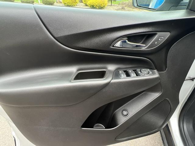 2020 Chevrolet Equinox Vehicle Photo in BOSTON, NY 14025-9684