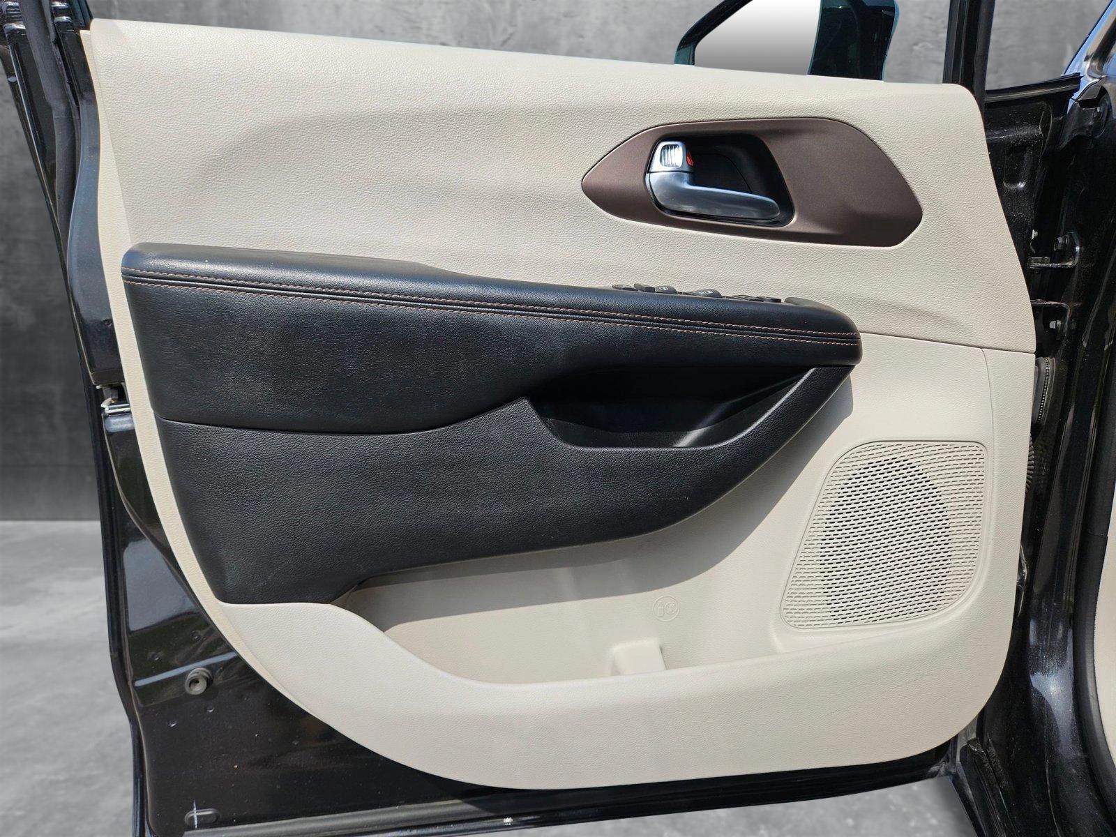 2019 Chrysler Pacifica Vehicle Photo in Austin, TX 78728